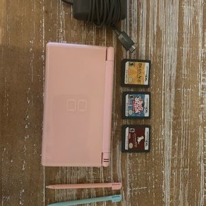 Nintendo DS Lite